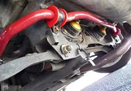 Sway bar linkləri nə qədər davam edir? Stabilizer bağlantısının real dünyası ömrü (2025 YENİLƏNİB)