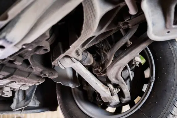 Mükəmməl bələdçi: Jetta 4, Golf 4/GTI) Ön yelləncək çubuğu bushingin dəyişdirilməsi və ya yağlanması üzrə təlimat